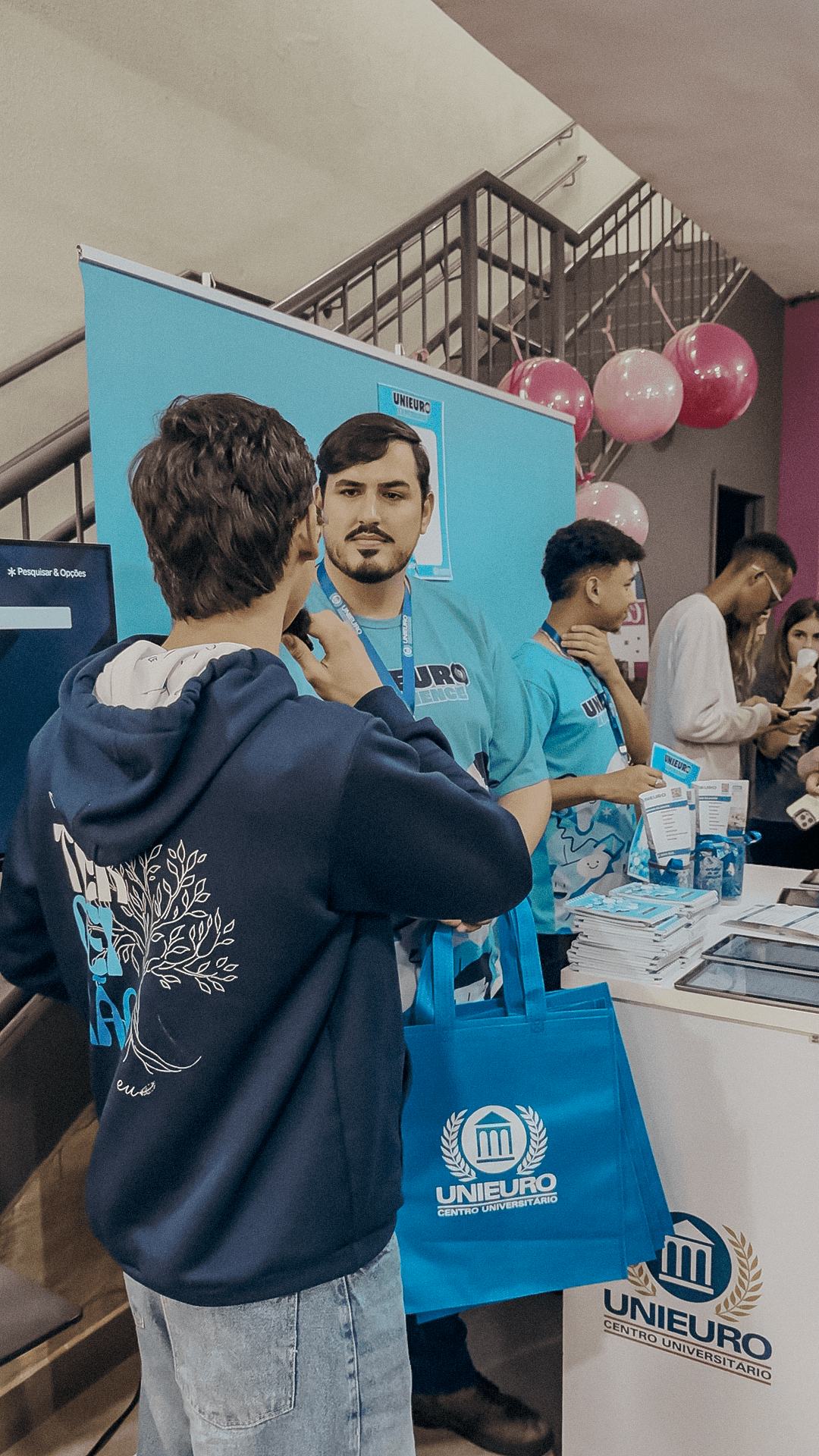 Feira das profissões — feira-00.png